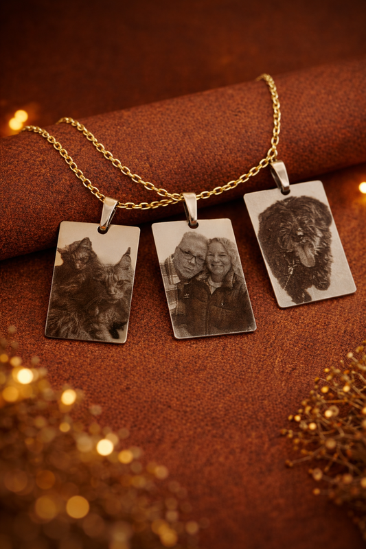 silberne Kette mit Fotogravur